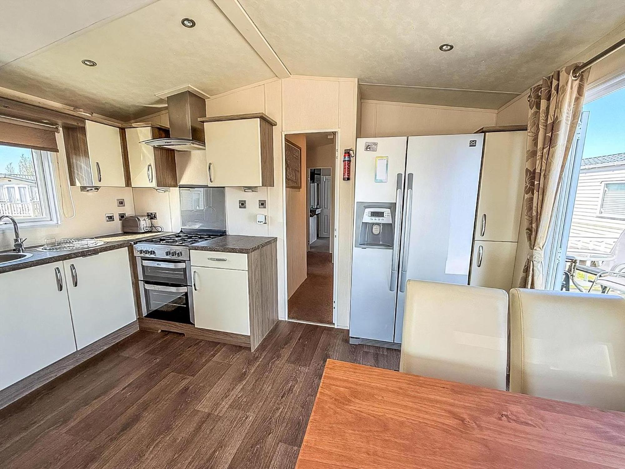 Beautiful Caravan With Decking Wifi At St Osyth Beach Holiday Park Ref 28077Dw Clacton-on-Sea Εξωτερικό φωτογραφία